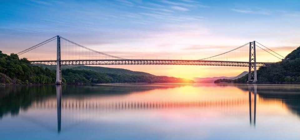 [shutterstock.com:425395141, mandritoiu]