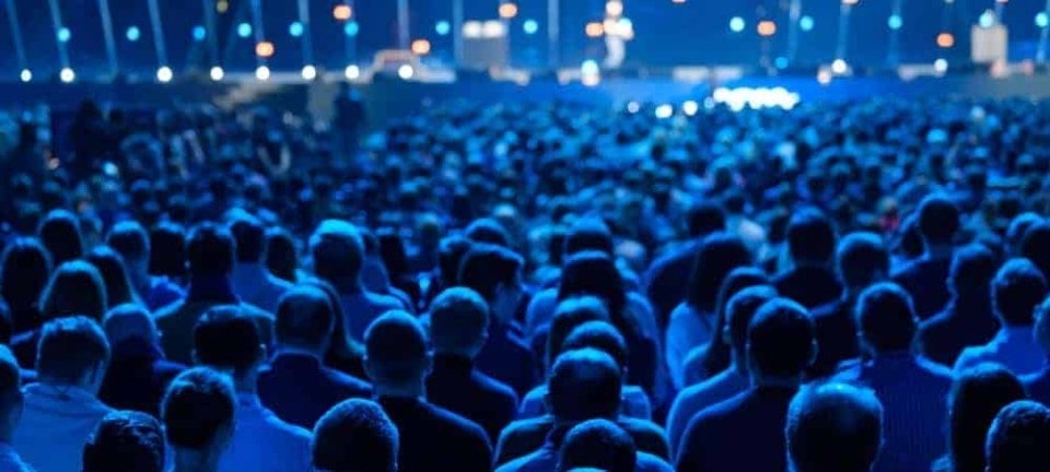 [shutterstock.com: 1110974912, Anton Gvozdikov]