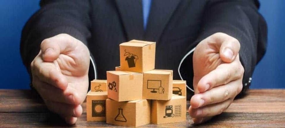 [shutterstock : 1633535575, Andrii Yalanskyi]