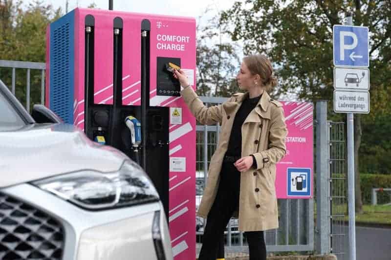 Comfort-Charge_E-Ladevorgang_Bild-1_cmyk.jpg