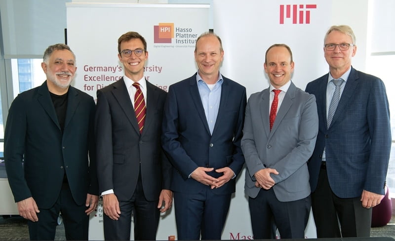 Im Bild v. l.: Hashim Sarkis, Dr. Moritz Matthey, Dr. Marcus Kölling, Prof. John Ochsendorf, Prof. Christoph Meinel.